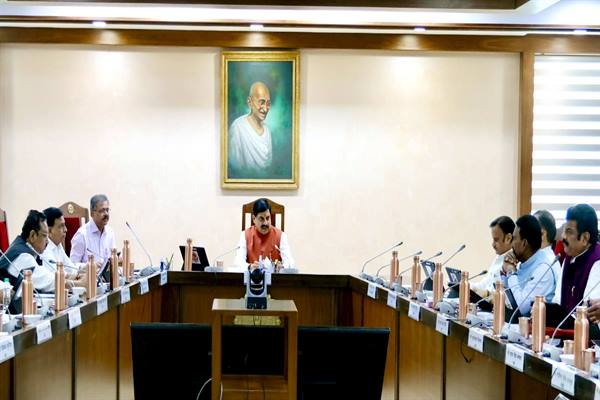 सीएम मोहन यादव ने लिए बड़े फैसले, 42,490 करोड़ के प्रस्ताव मंजूर